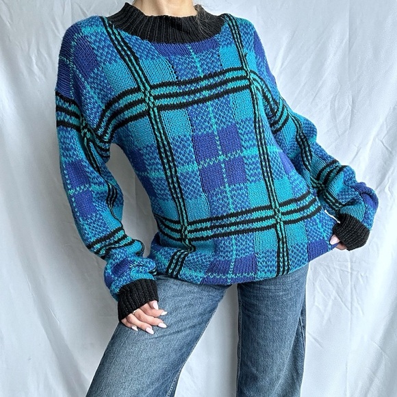 Vintage Knit Sweater - Picture 2 of 4